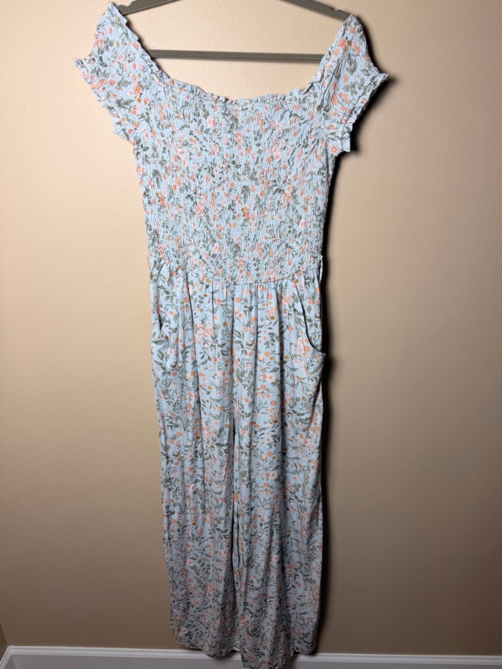 Guess Off-Shoulder Floral Wide-Leg Jumpsuit in White and Pastel - Picture 3 of 10